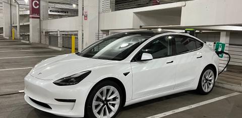 Tesla Model 3 2022
