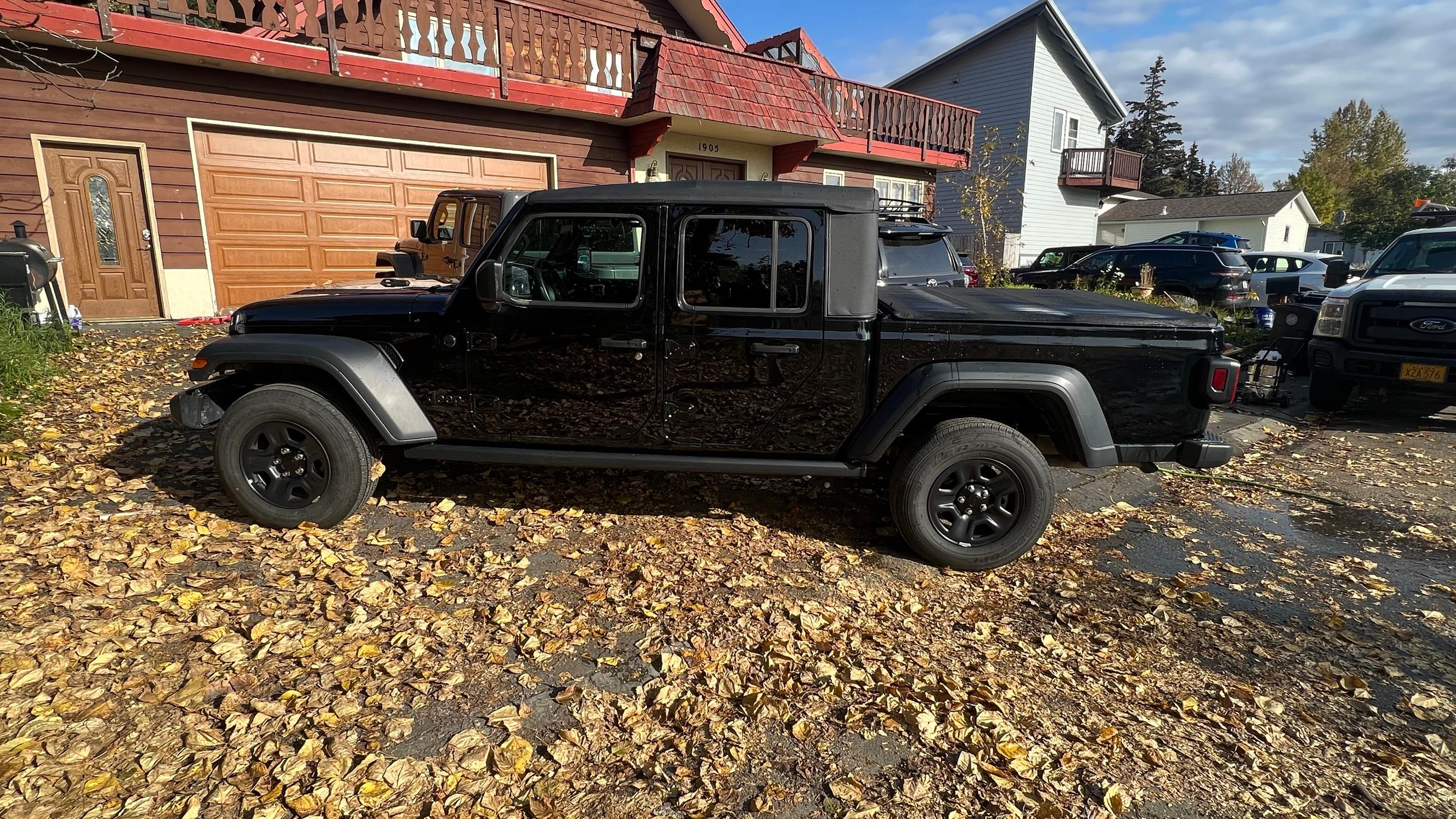 Jeep Gladiator 2023 in Anchorage, AK