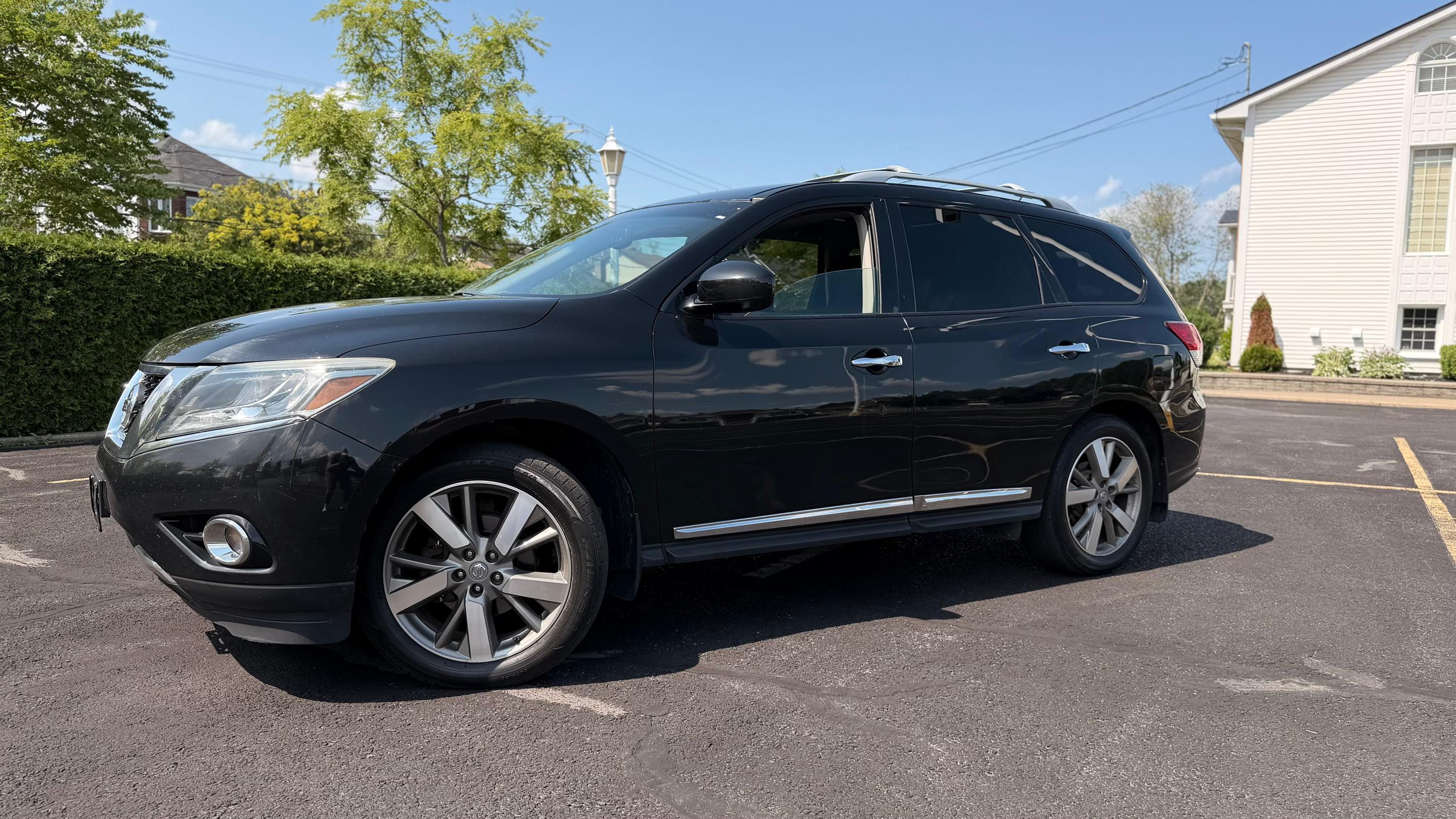 Nissan Pathfinder 2016 in Montreal, QC