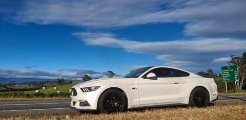 Ford MUSTANG 2016