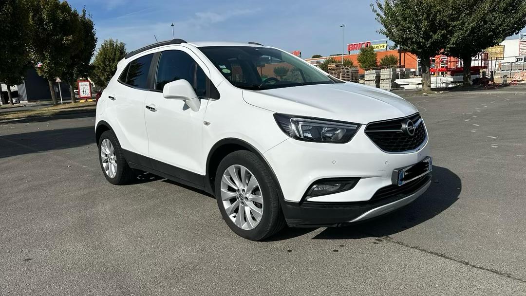 Opel MOKKA 2017 in Villeneuve-le-Roi