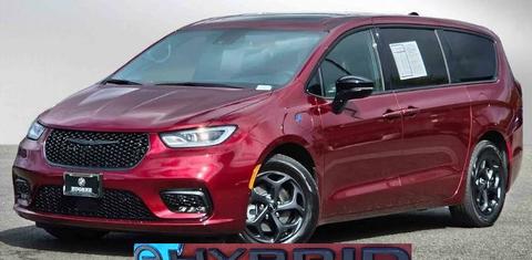Chrysler Pacifica 2022