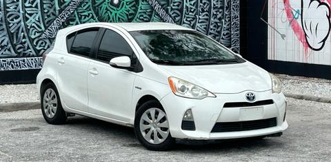 Toyota Prius c 2013