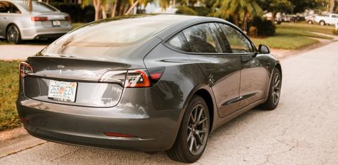 Tesla Model 3 2022