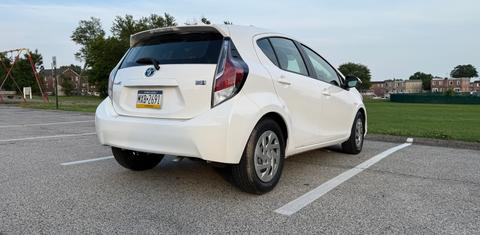 Toyota Prius c 2016