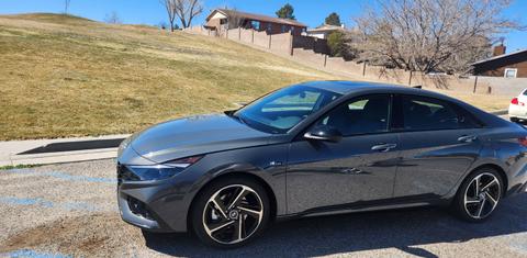 Hyundai Elantra 2023