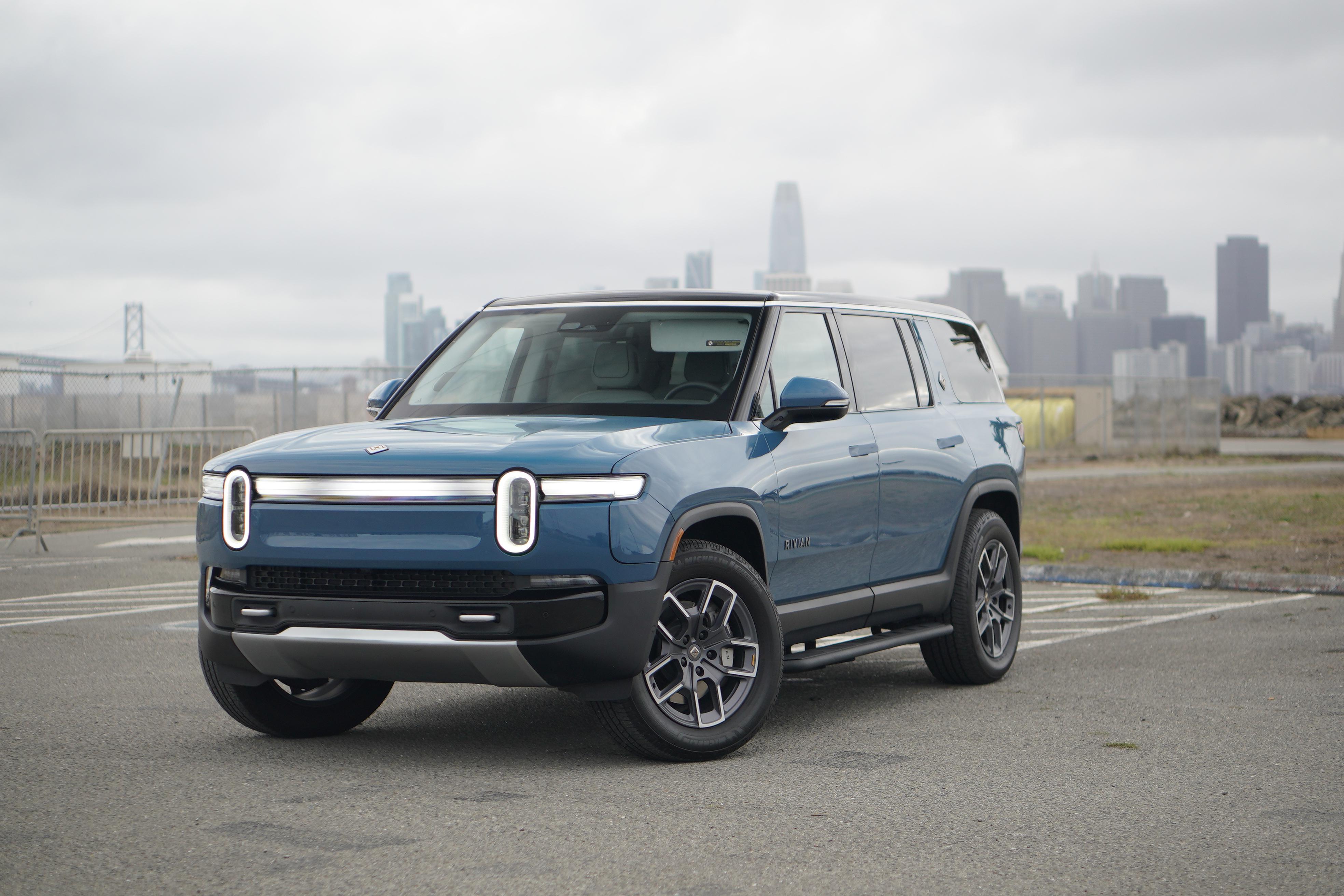 Rivian R1S 2025 in San Mateo, CA