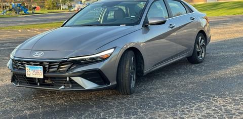 Hyundai Elantra 2025