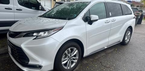 Toyota Sienna 2024
