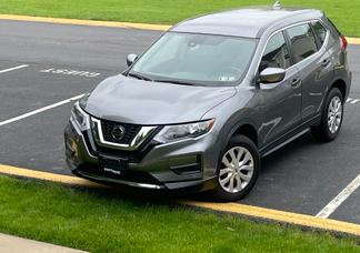 Nissan Rogue car