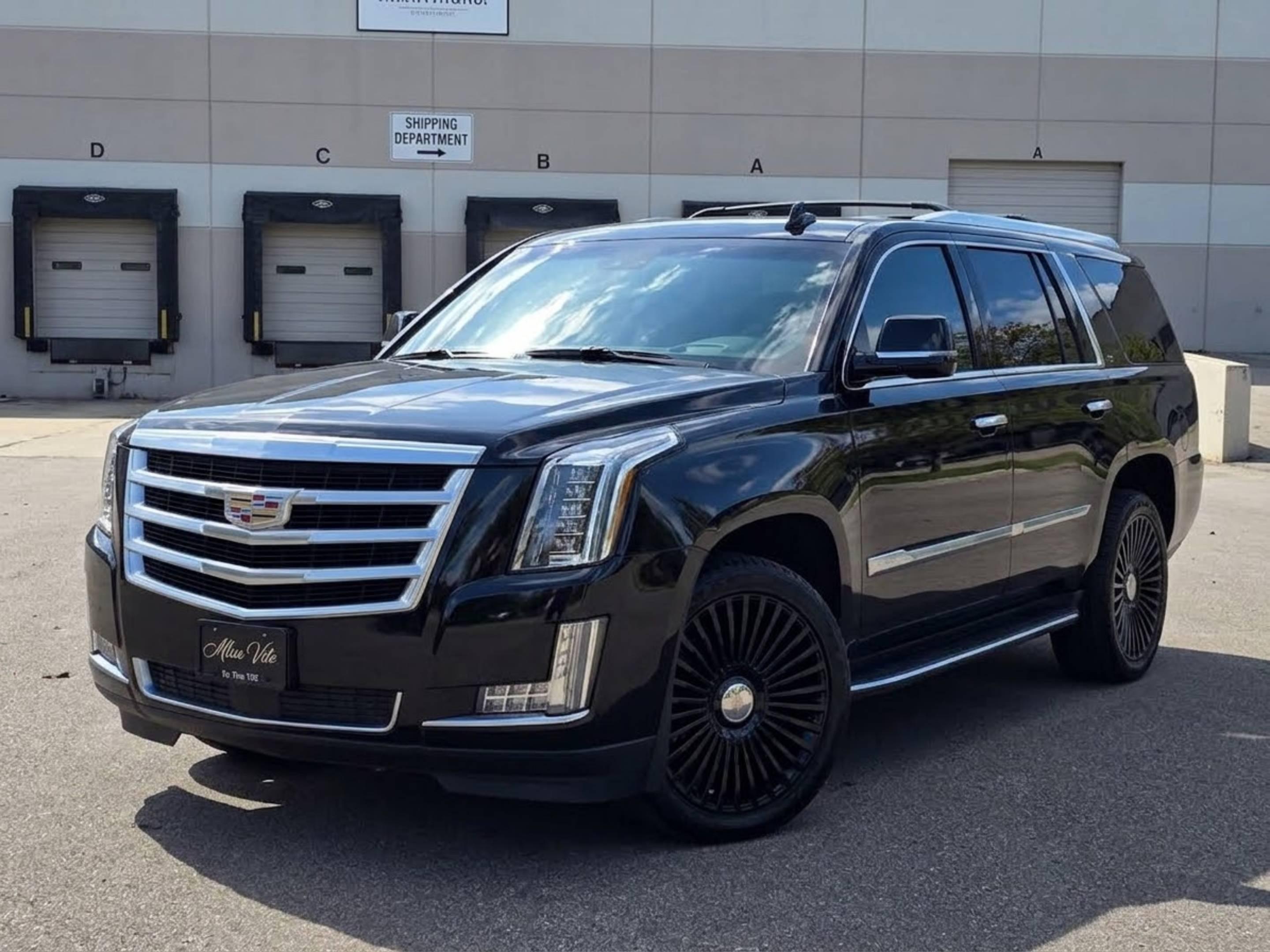 Cadillac Escalade ESV 2017 in Dearborn Heights, MI