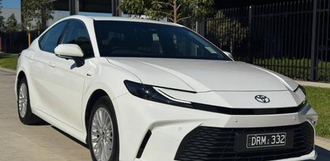 Toyota CAMRY 2025