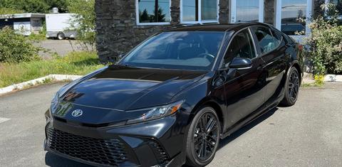Toyota Camry Hybrid 2025
