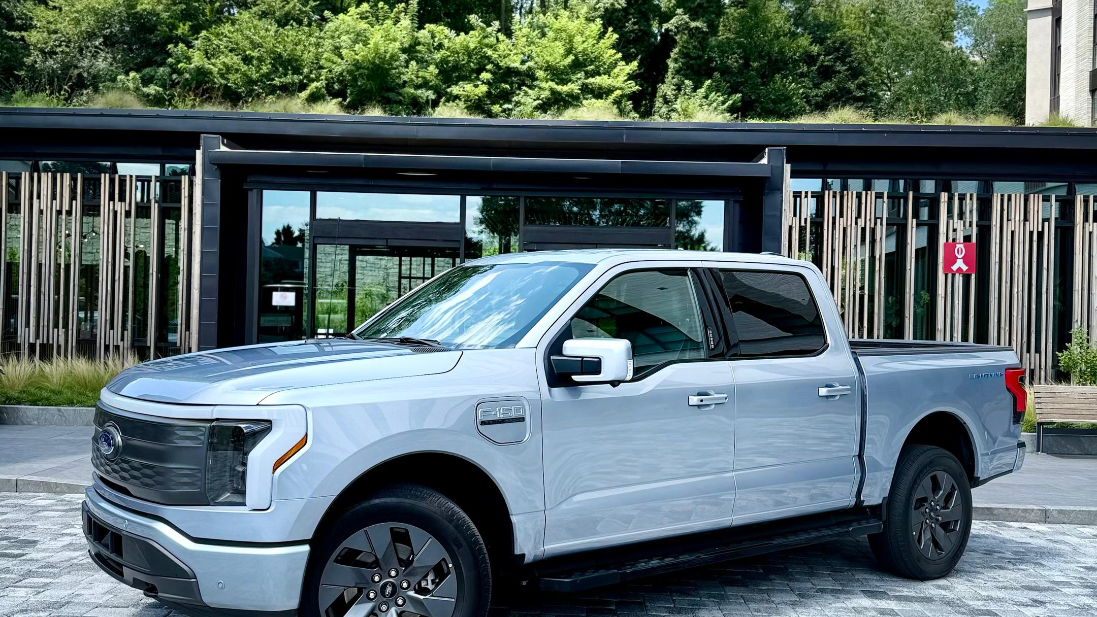 Ford F-150 Lightning 2022 in Jessup, MD