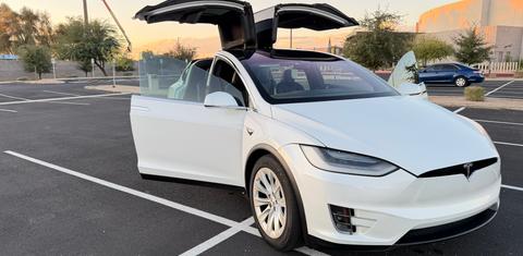 Tesla Model X 2020