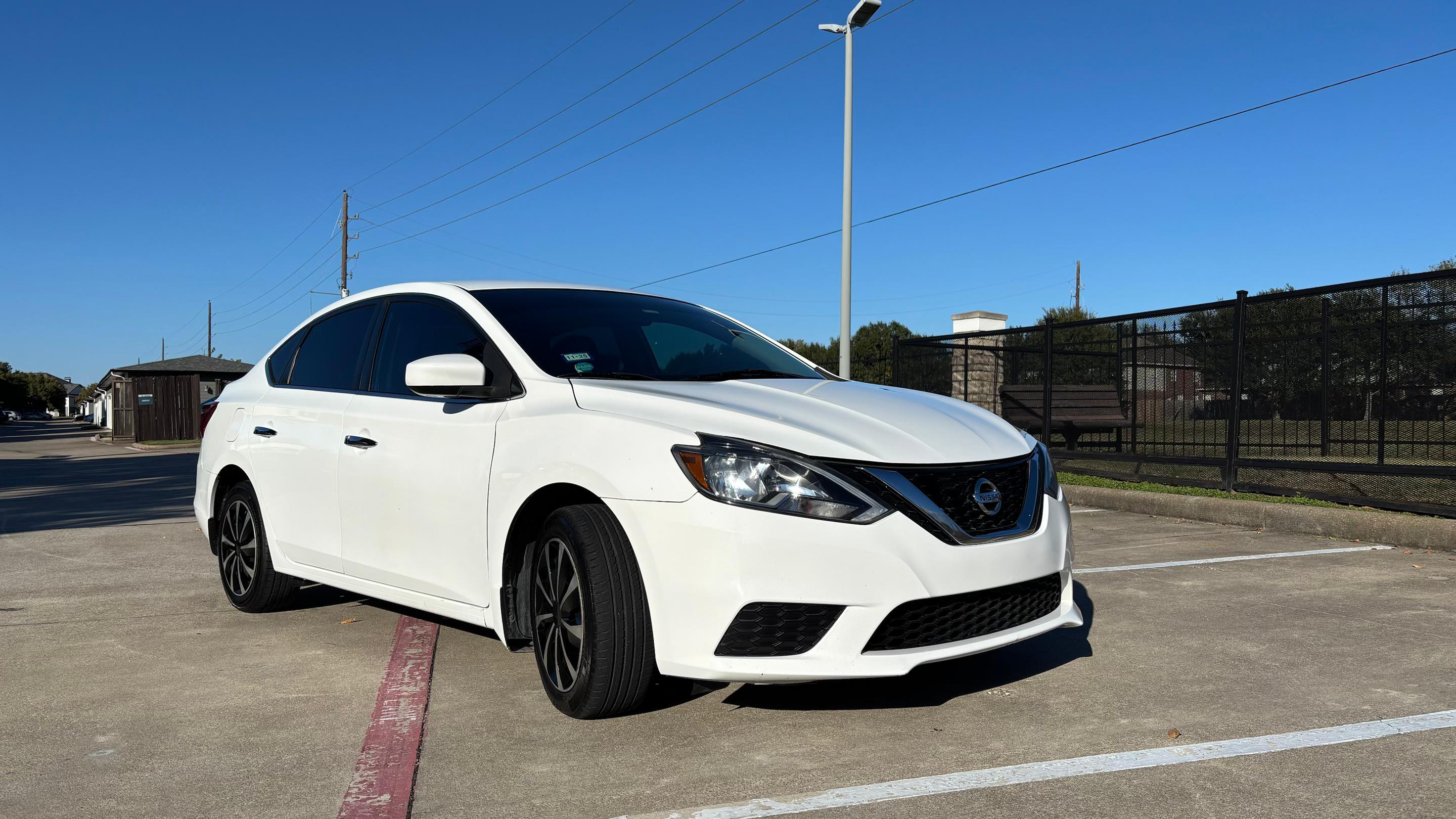 Nissan Sentra 2017 in 