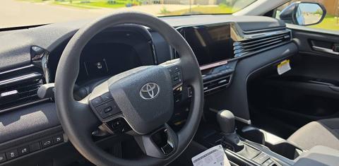 Toyota Camry Hybrid 2026