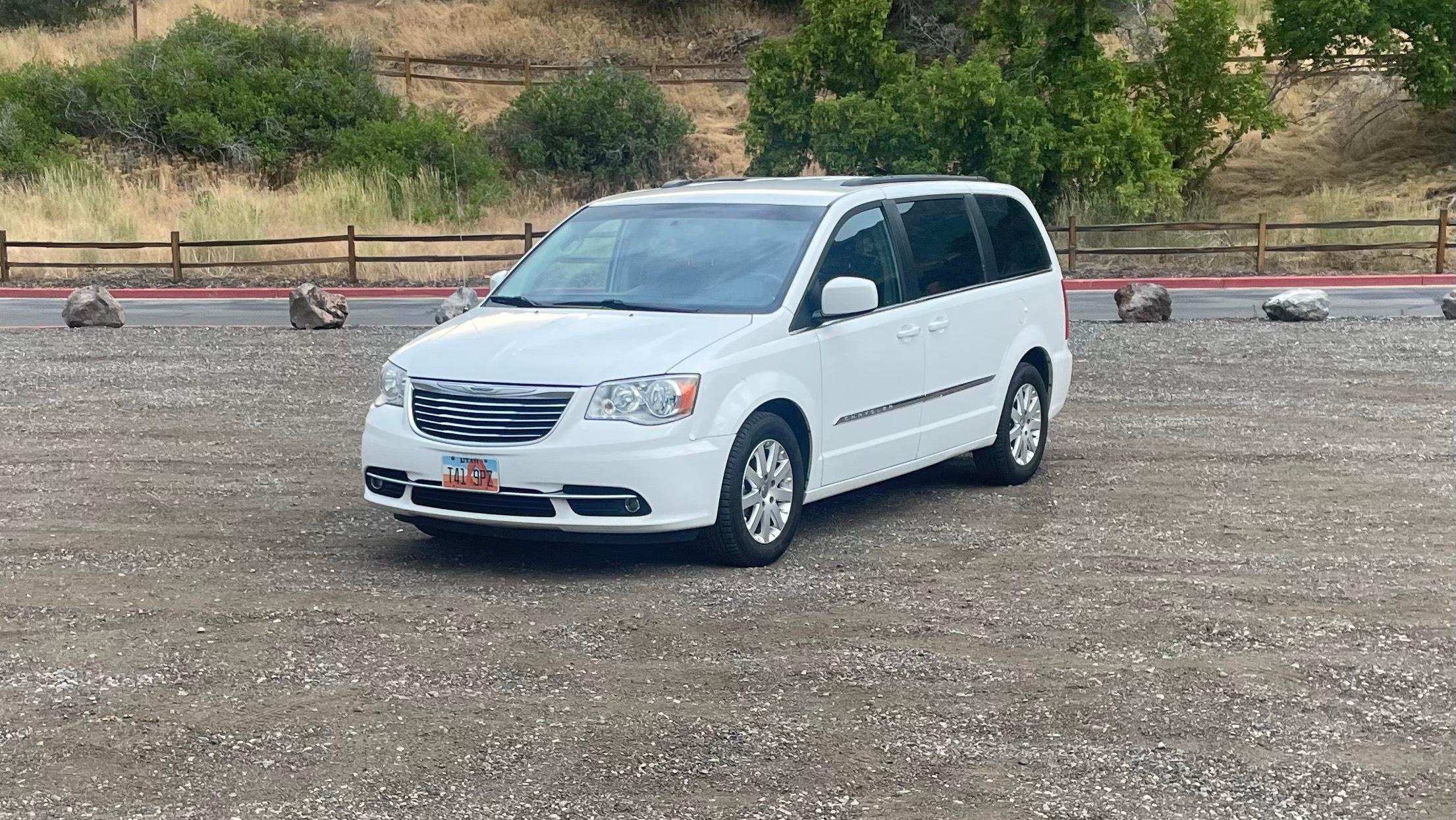 Chrysler Town & Country 2016 in Mesa, AZ