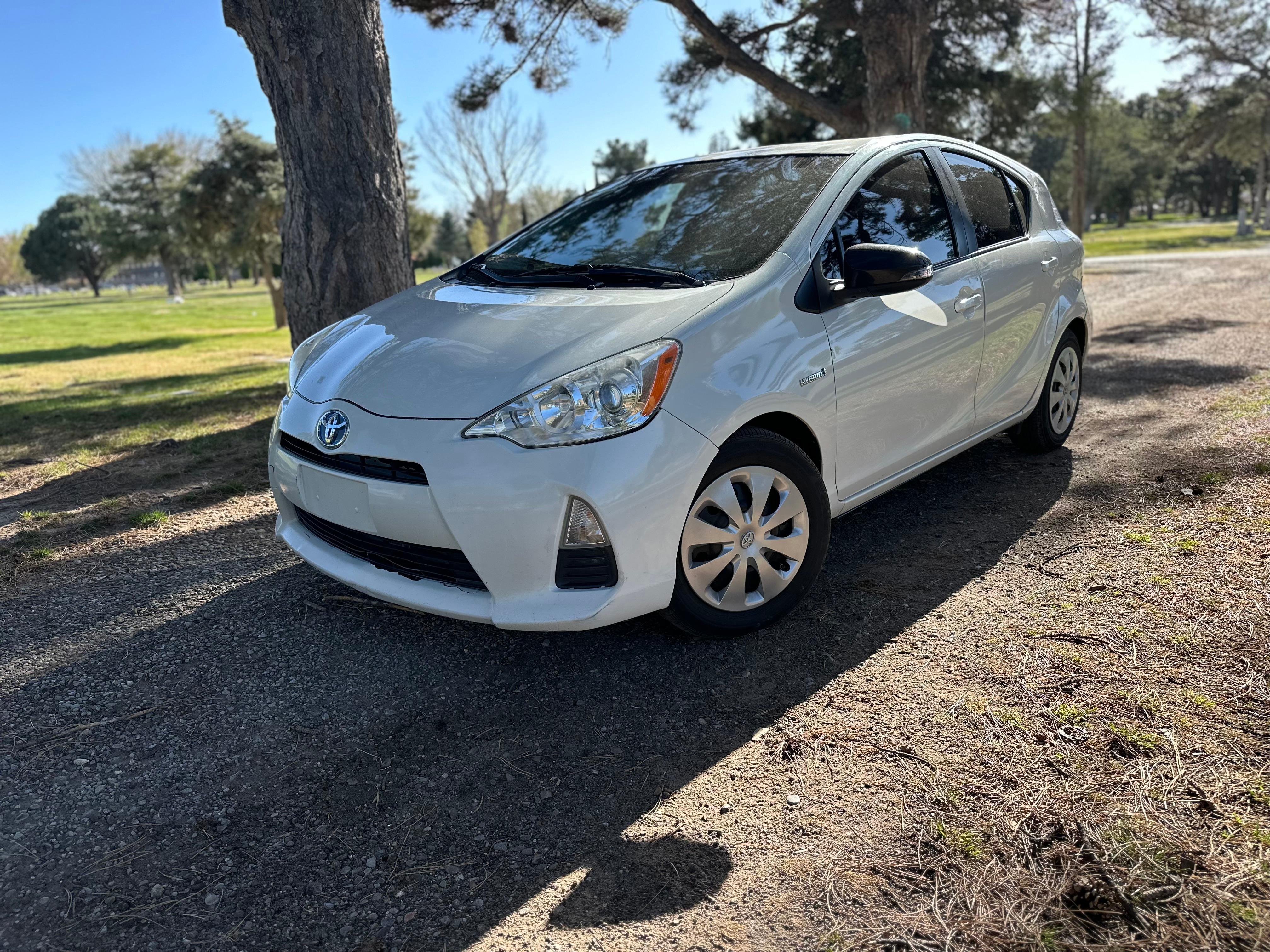 【ご注文品】07/12 teruteru様 その③ Toyota Prius c 2013 rental in Albuquerque, NM by ABQ Budget