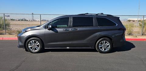 Toyota Sienna 2025