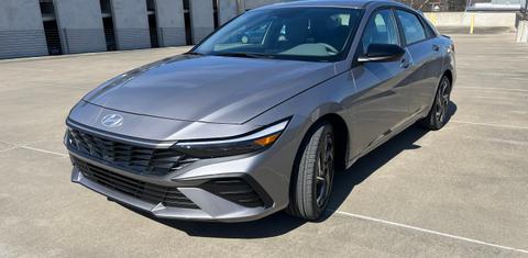 Hyundai Elantra 2025
