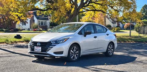 Nissan Versa 2024