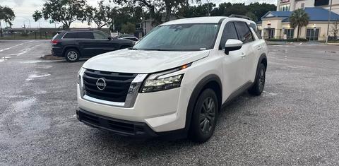 Nissan Pathfinder 2024