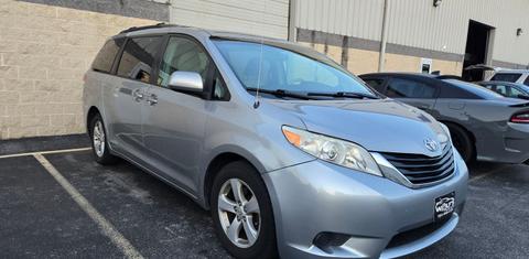 Toyota Sienna 2011