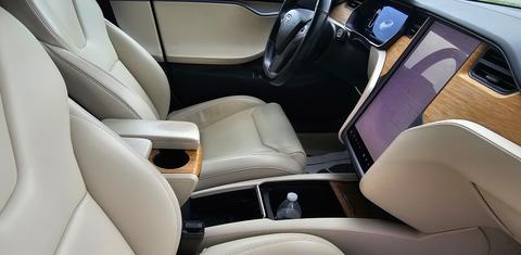 Tesla Model S 2019