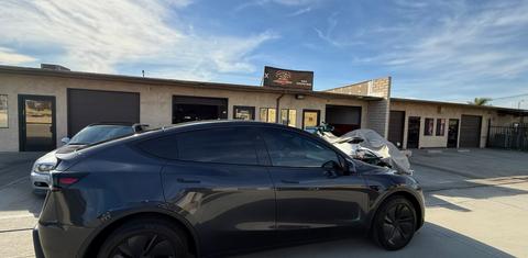 Tesla Model Y 2026