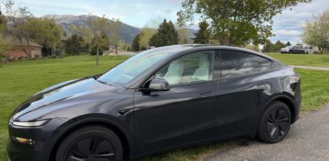 Tesla Model Y 2026
