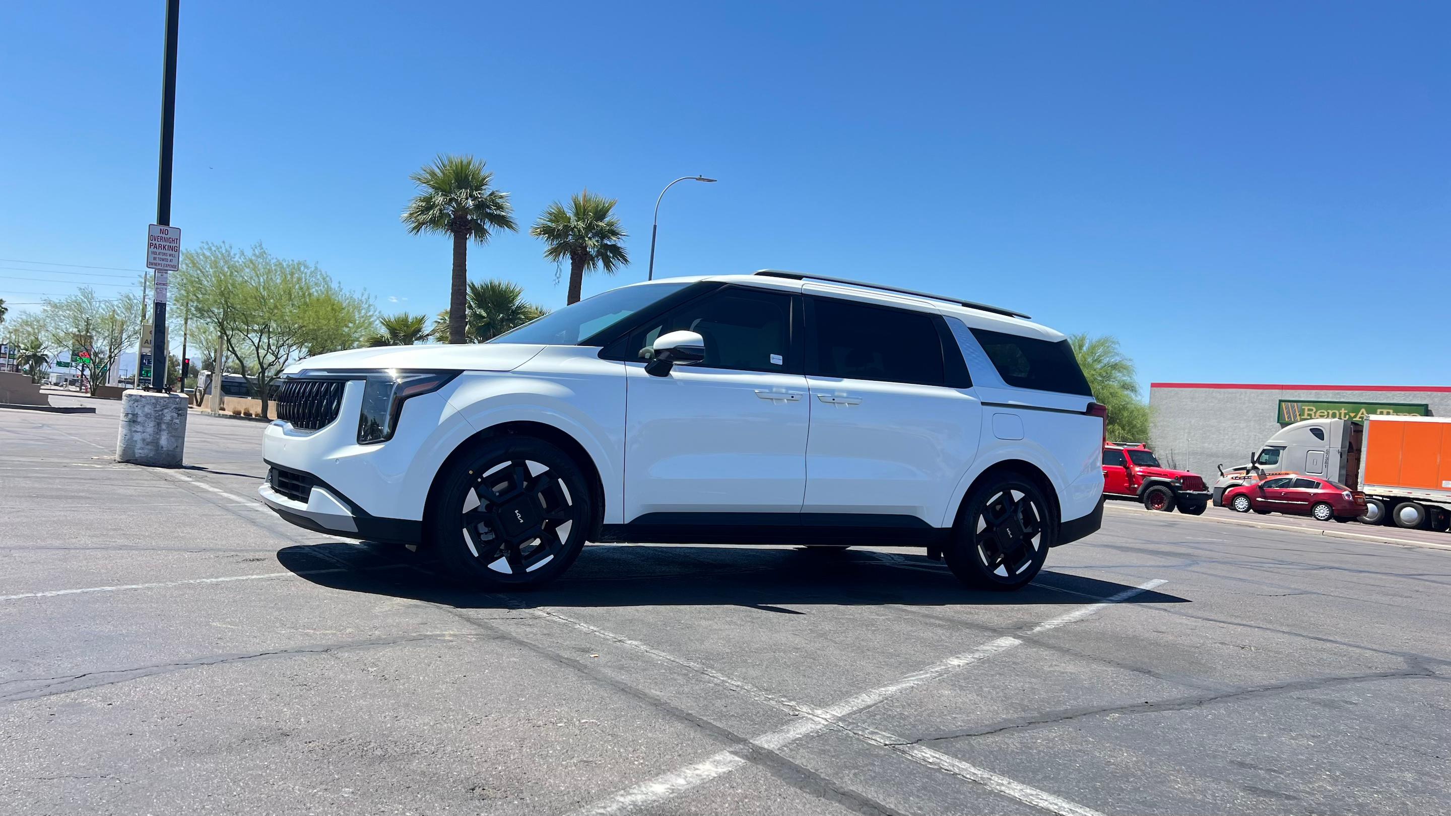 Kia Carnival 2026 in Phoenix, AZ