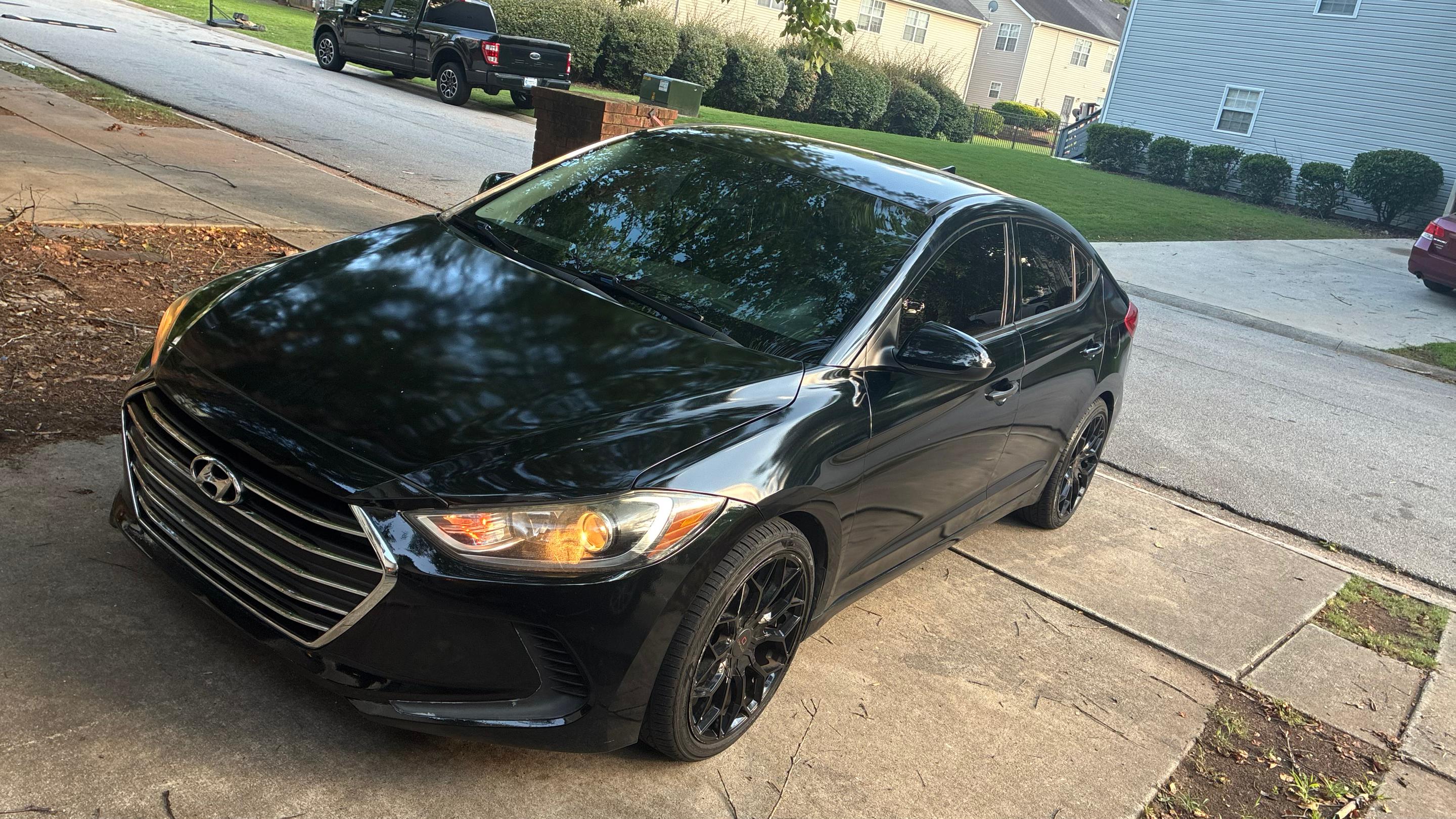 Hyundai Elantra 2018 in Hampton, GA