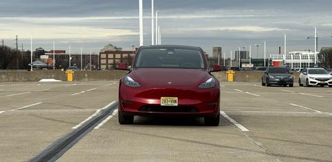 Tesla Model Y 2025