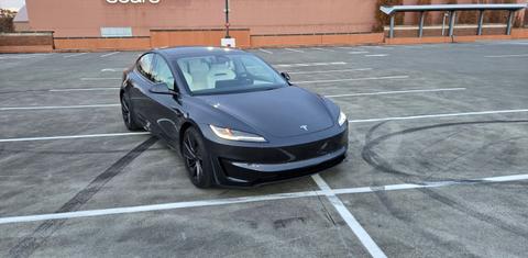 Tesla Model 3 2024