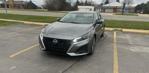 Nissan Altima 2025