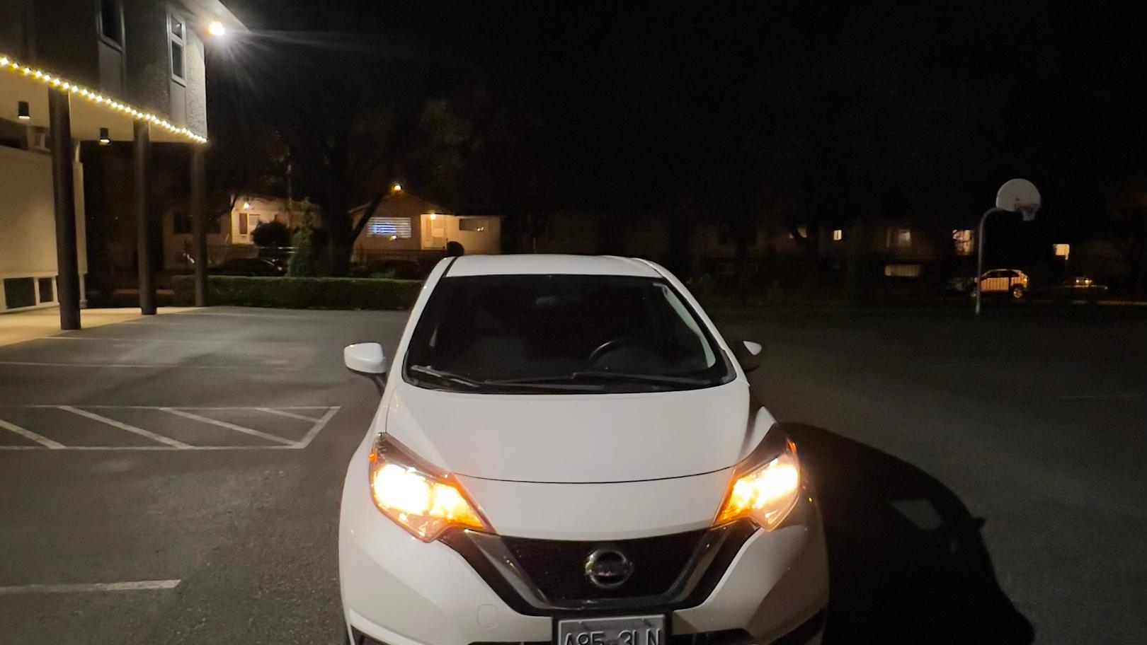 Nissan Versa Note 2018 in Vancouver, BC
