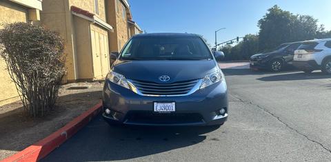 Toyota Sienna 2017