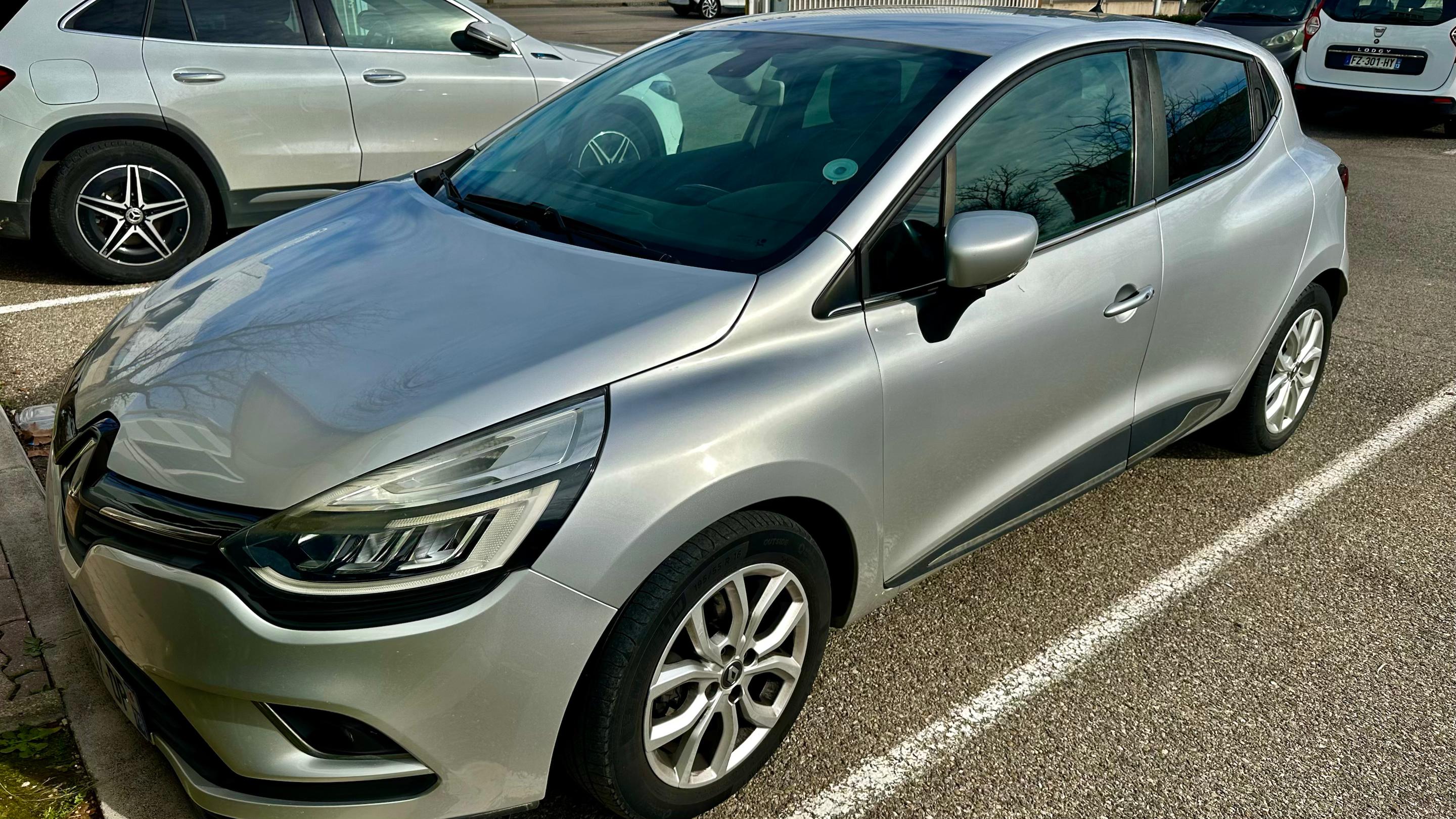 Renault CLIO IV 2016 à Marseille