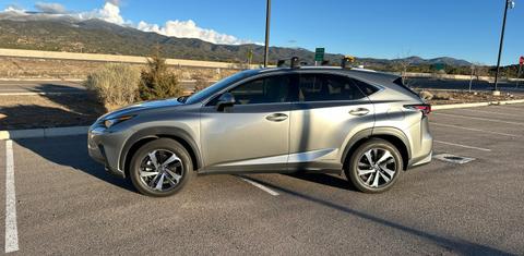 Lexus NX 2021