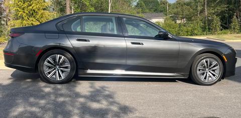 BMW i7 2024
