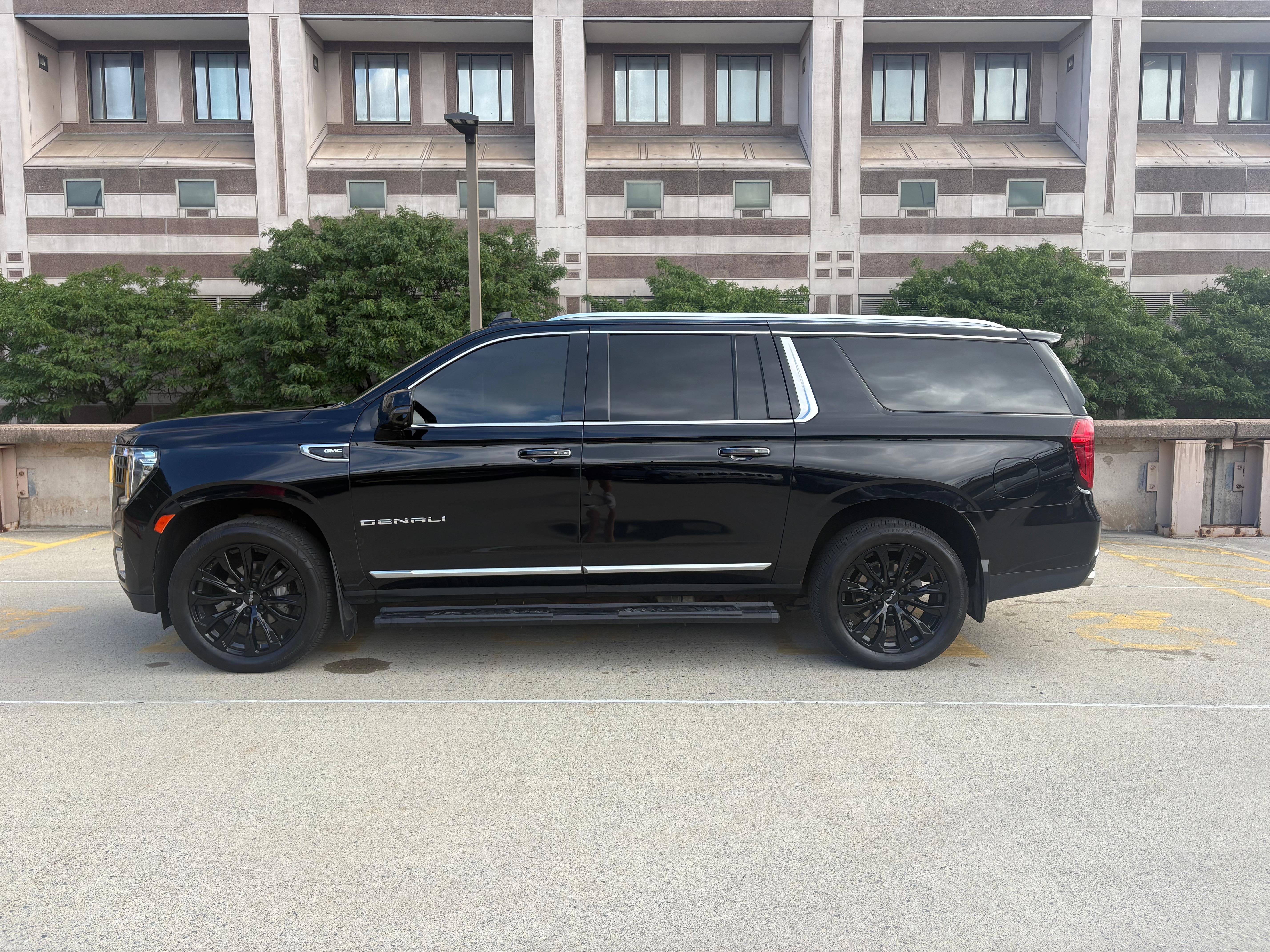 GMC Yukon XL 2021 in Fargo, ND
