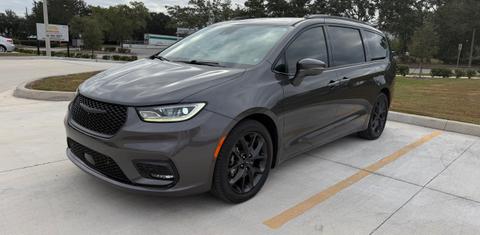 Chrysler Pacifica 2022