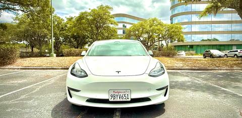 Tesla Model 3 2022