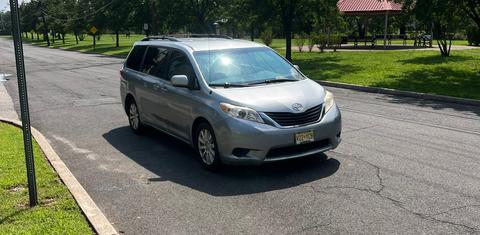 Toyota Sienna 2014