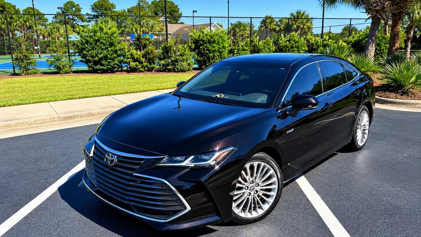 Toyota Avalon Hybrid 2020 in Leland, NC