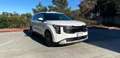 Kia Carnival Hybrid 2026