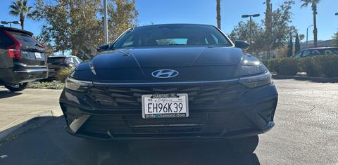 Hyundai Elantra 2024