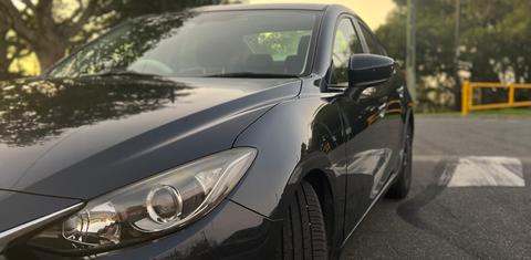 Mazda MAZDA3 2015