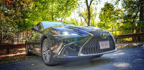 Lexus ES 2019